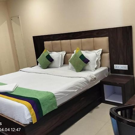 Hotel Paradise Convention Bhubaneswar Exterior photo