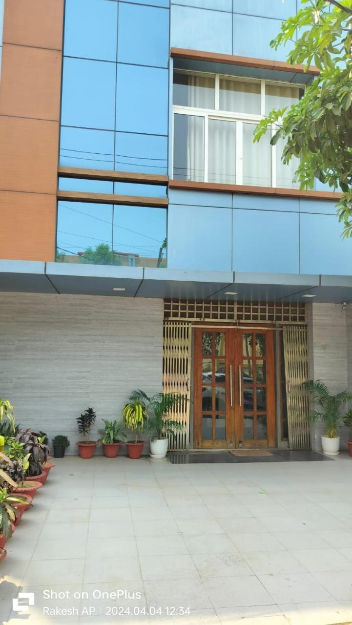 Hotel Paradise Convention Bhubaneswar Exterior photo