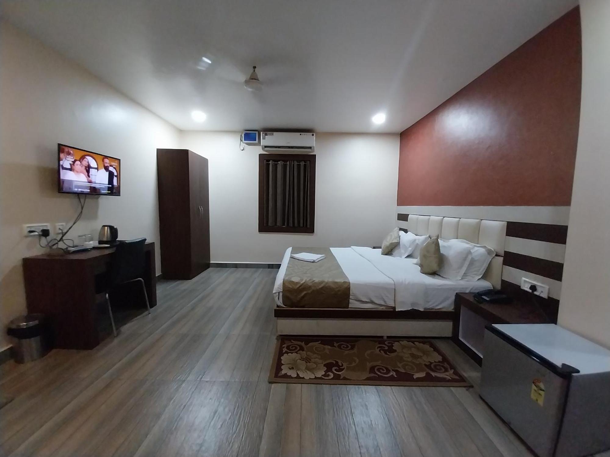 Hotel Paradise Convention Bhubaneswar Exterior photo
